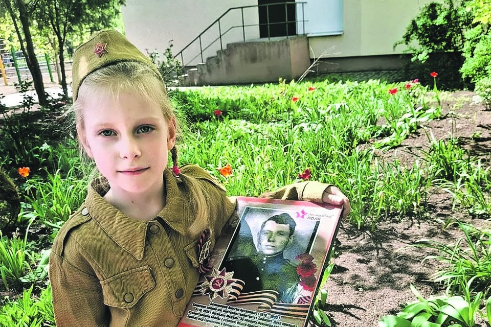    Алла Белошенко с гордостью рассказывает про прапрадедушку Виктора Антоновича. Архив семьи