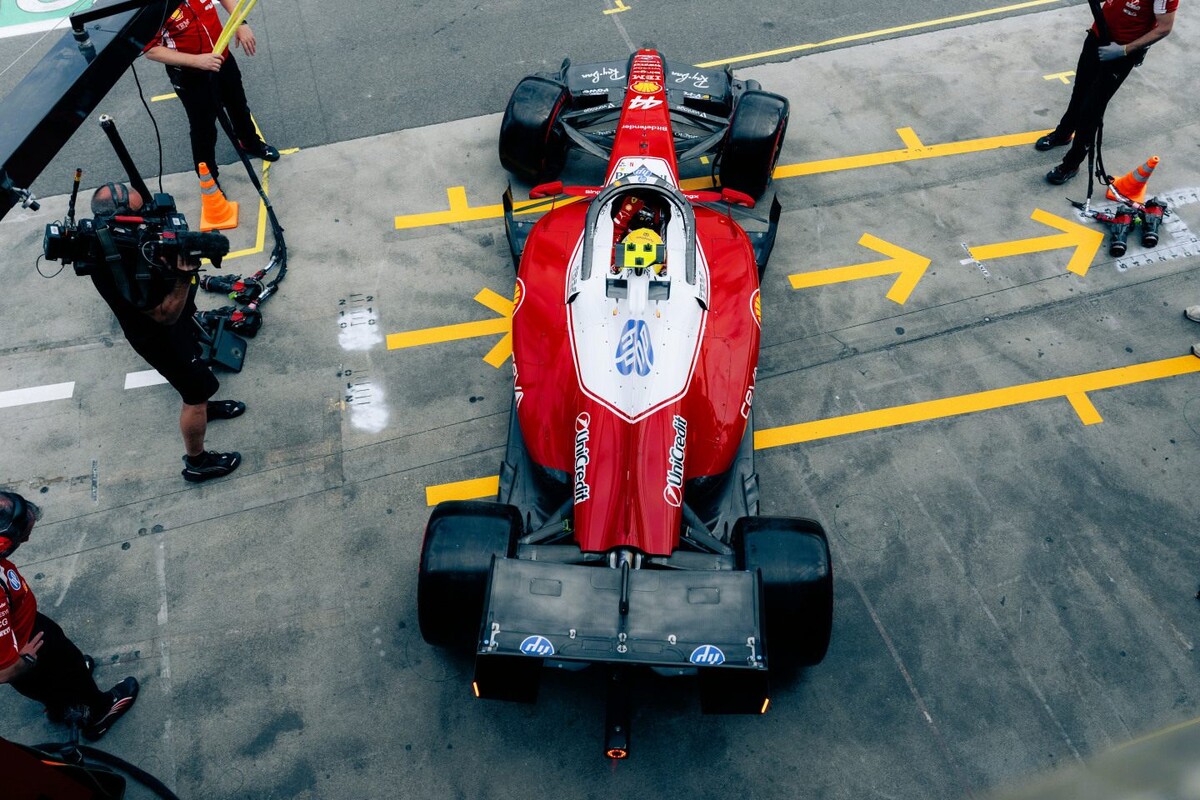 Льюис ХэмилтонФото: Ferrari  📷
