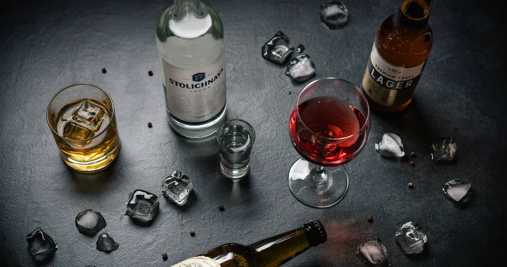🥃🍲 Зачем опытные мужики бросают в казан с кипящим шурпо или ухой пустую водочную стопку за 10 минут до готовности