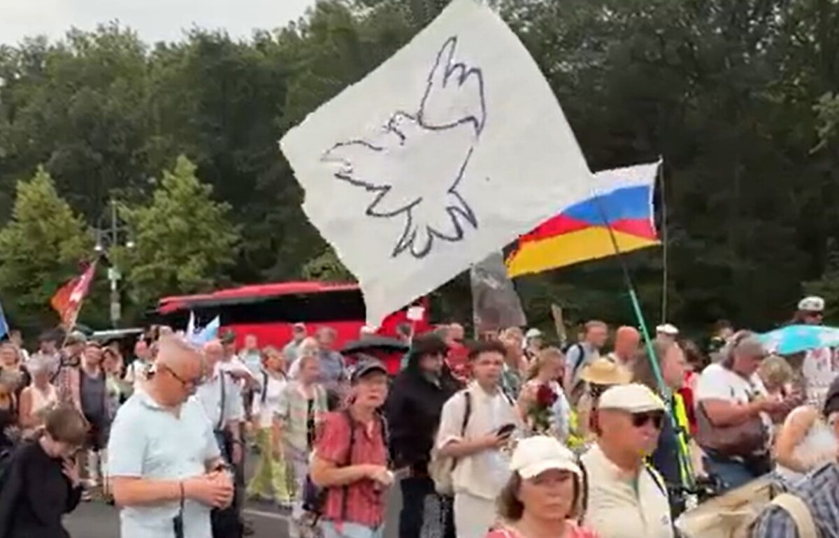     / Источник: Кадр из видео