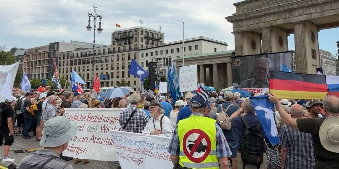 В Берлине прошла антивоенная акция за мир с Россией