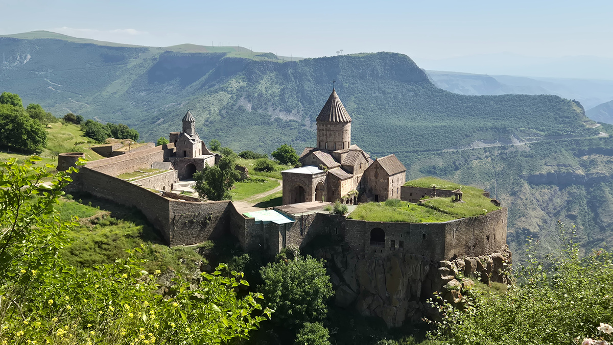 Татевский монастырь