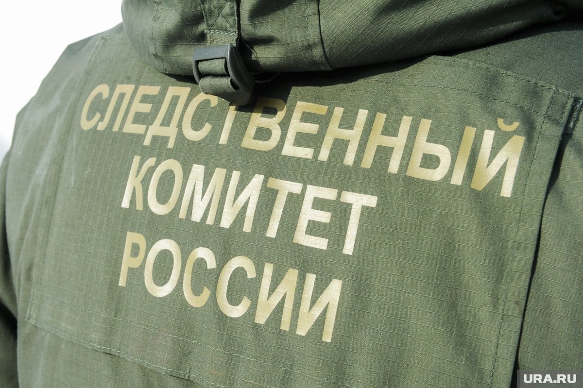     СК опубликовал кадры с допроса мужчины, напавшего на ТЦ с ножом