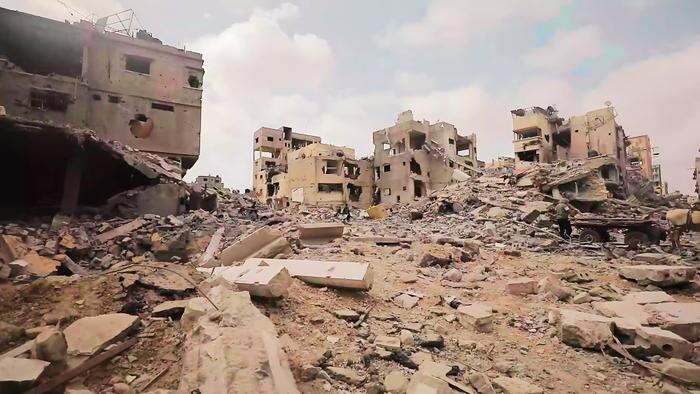 Обложка © Shutterstock / FOTODOM / Gaza - Survival Journey