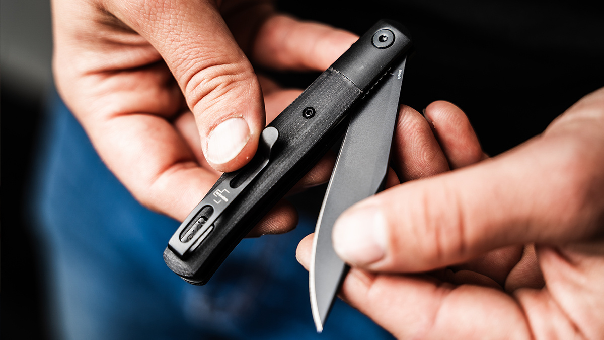 Нож Boker Plus Modern Stockman в полусложенном виде
