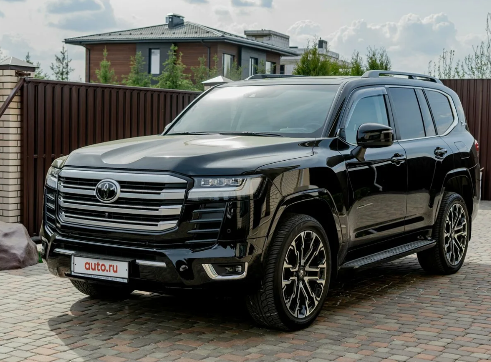 Toyota Land Cruiser 300