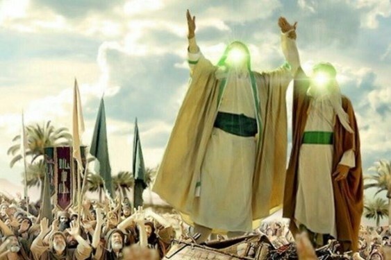 Тогда Посланник Аллаха ﷺ поднял руку своего двоюродного брата и зятя Али ибн Абу Талиба и сказал: «Кому я маула, тому и Али маула». مَنْ كُنْتُ مَوْلَاهُ فَعَلِيٌّ مَوْلَاهُ