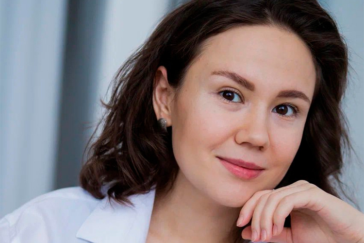    Диляра Гафиятуллина: «Раньше ведь не было аппаратов МРТ и УЗИ, а больную голову лечить было нужно. Бабушки не изучали анатомию, но знали, какие изменения происходят в организме». Фото предоставлено Дилярой Гафиятуллиной