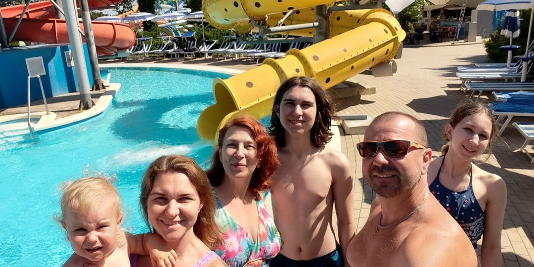 Сегодня у нас аквапарк Золотая бухта