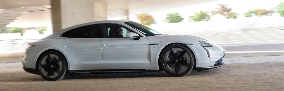 Porsche придумала двигатель «три в одном»: новый патент может объединить электромобиль, гибрид и EREV