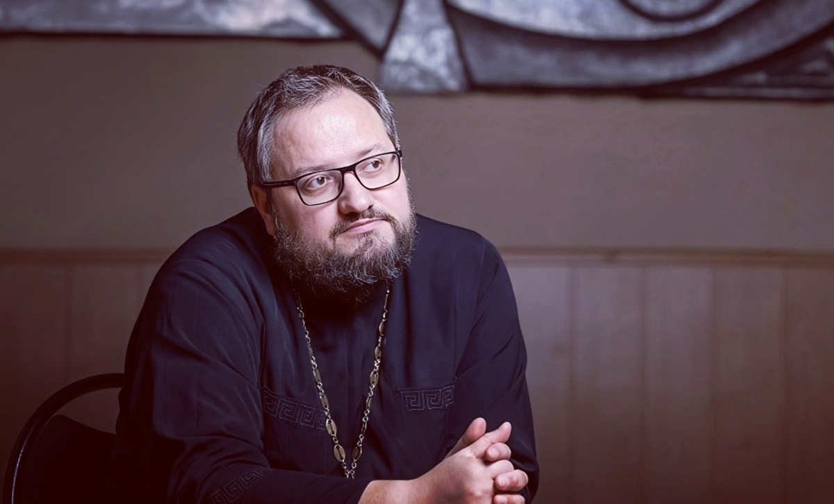 Владислав Береговой – иерей, клирик храма в честь святителя Николая Мирликийского (г. Мосальск), блогер, просветитель.