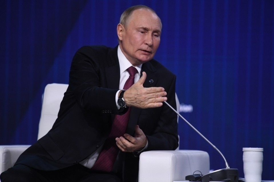    Владимир Путин. Михаил ФРОЛОВ