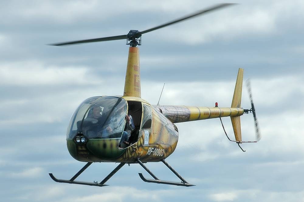     Robinson R44   
(сс) Dmitry A. Mottl