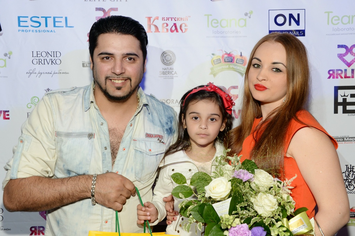    Александр Бердников с женой и дочкой в 2015 году. Фото: Global Look Press