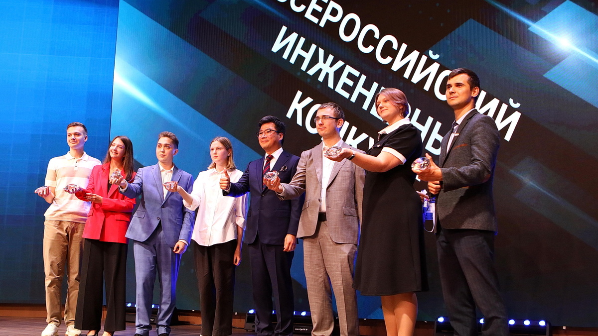   Конкурс формирует кадровый потенциал отрасли и помогает молодым специалистам воплощать свои идеи. Победители Источник фото: Союз журналистов СНГ.