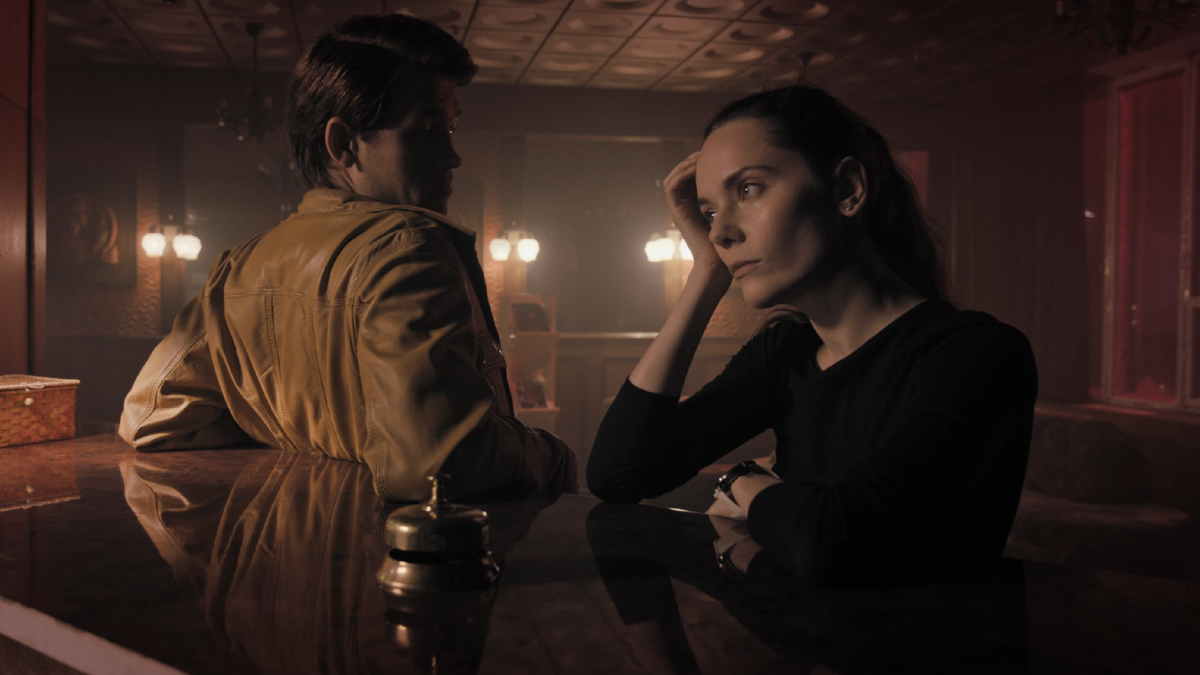 Кадры из сериала «Багровый туман»
