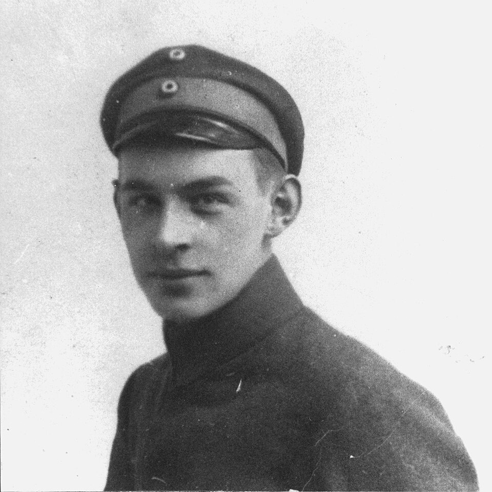 Эрих Мария Ремарк. 1919 год. Фото: неизвестный автор, Public domain / Wikimedia Commons