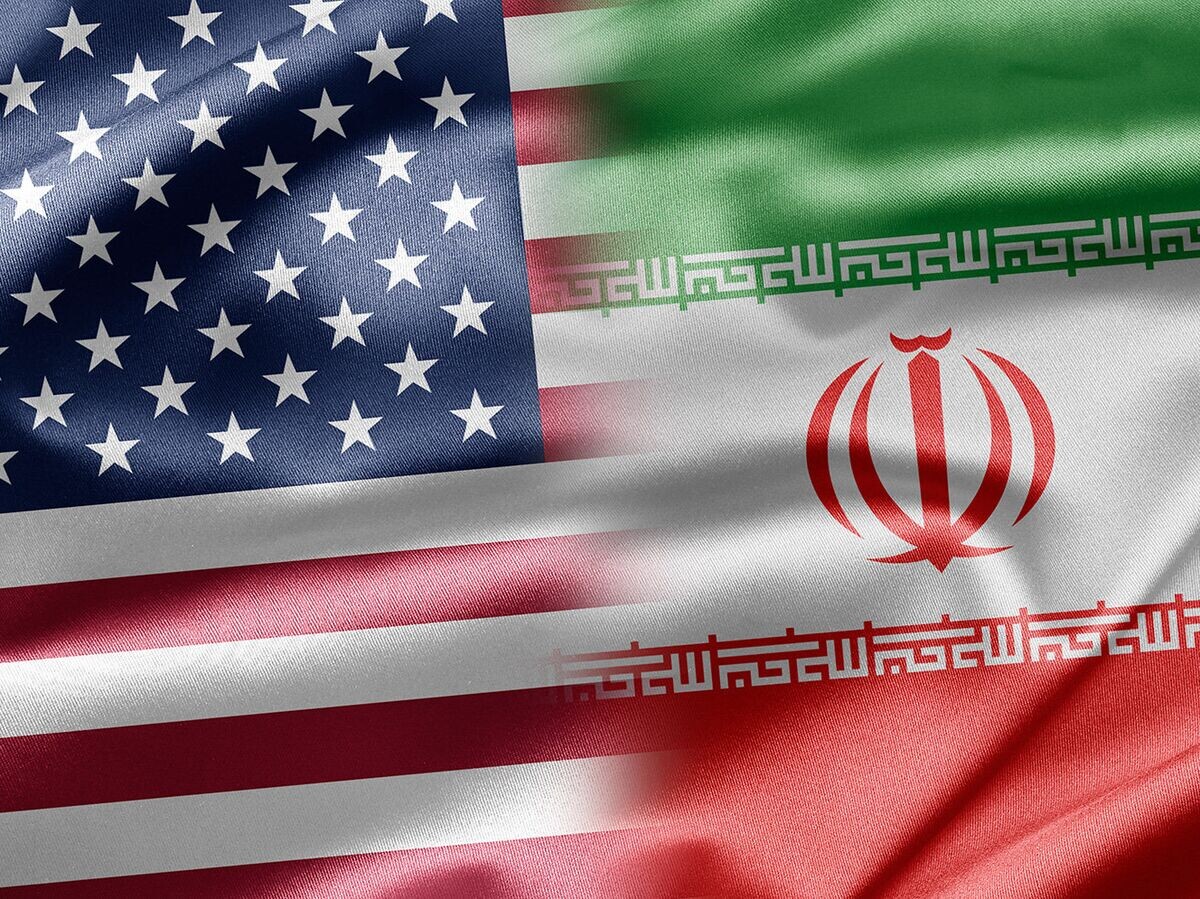    " Флаги США и Ирана© fotolia.com / ruskpp