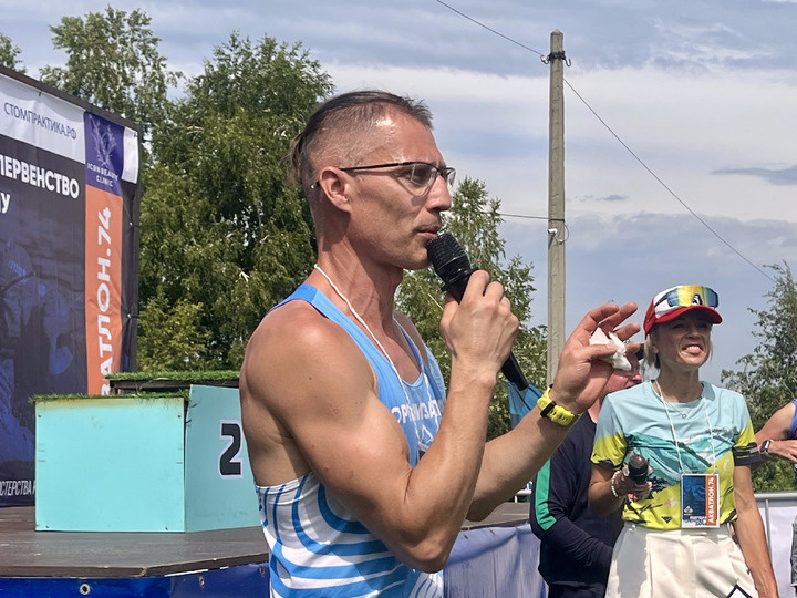     Председатель оргкомитета фестиваля по акватлону Владимир Савчук. Фото Ольги Пустозеровой