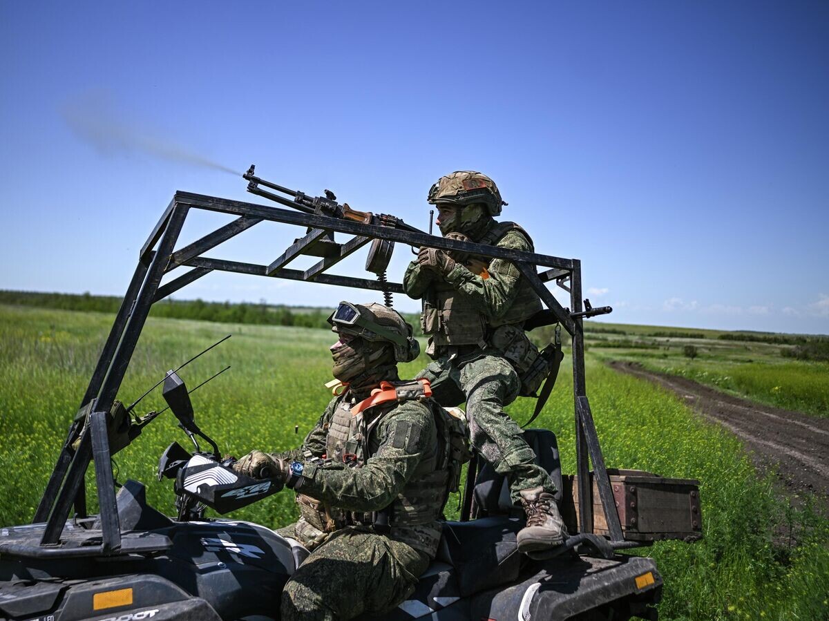    Российские военнослужащие в зоне СВО | © РИА Новости / Сергей Бобылев
