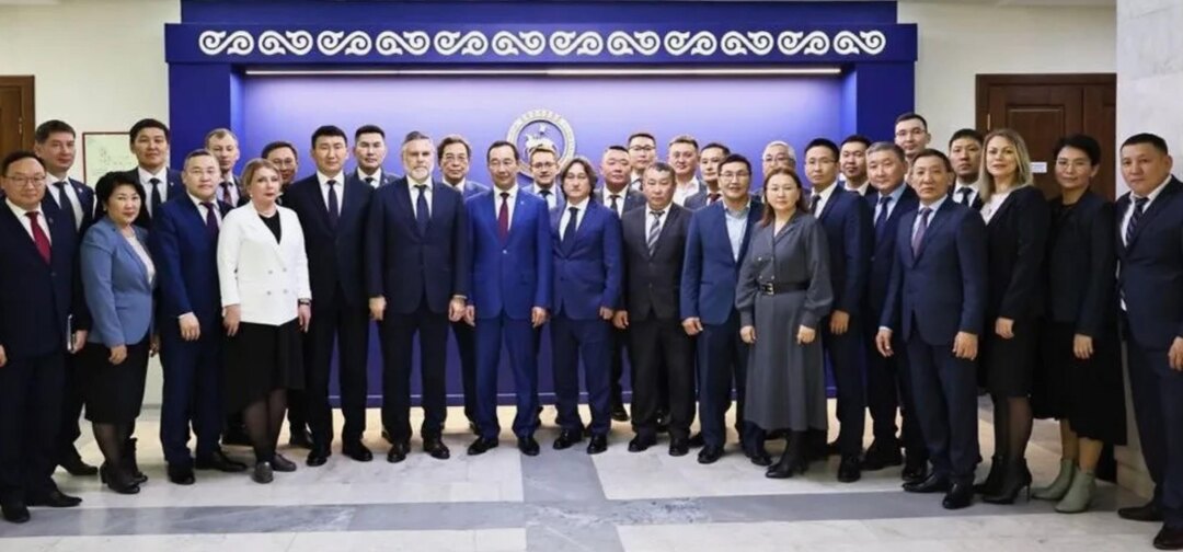 Плохо работающих чиновников призвали уходить на фронт