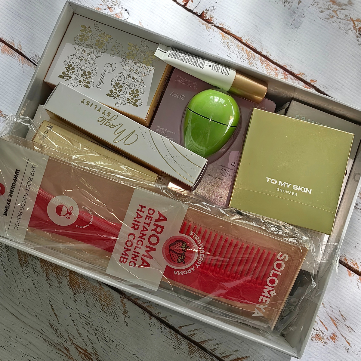 Бьютибокс "Сияй, как звезда" от "Royal Samples", наполнение 