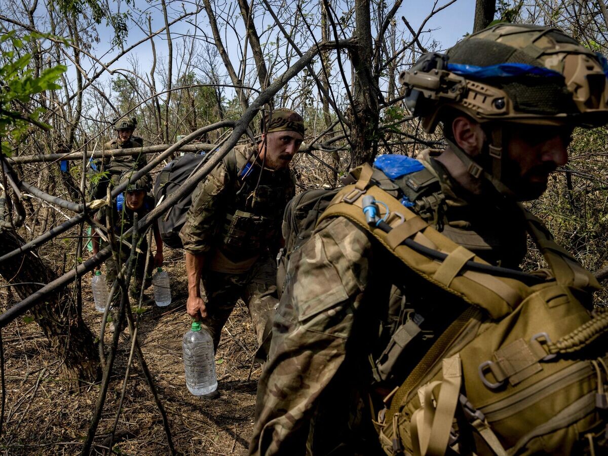    Украинские военнослужащие | © AP Photo / Efrem Lukatsky
