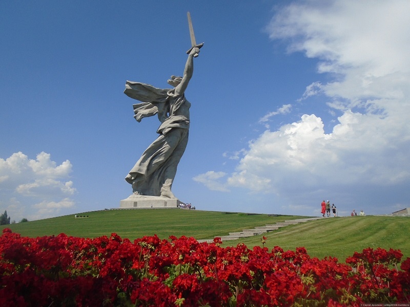Мамаев курган и Родина-мать. Фото: Сергей Архипкин