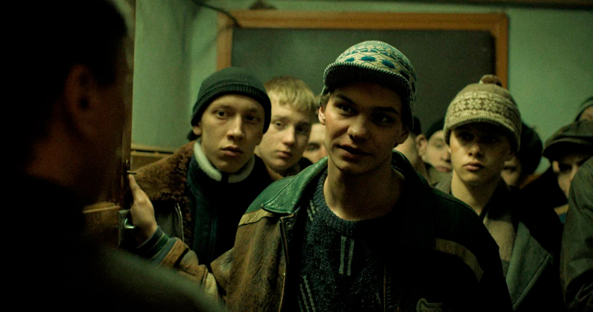    Фото: кадр из сериала "Слово пацана: кровь на асфальте" (реж.Жора Крыжовников, Тумач Продакшн, 2023г)