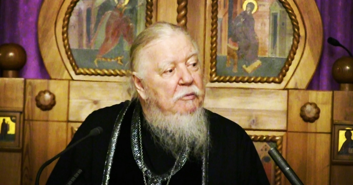 Димитрий Смирнов (07.03.1951 — 21.10.2020 гг.) — протоиерей, церковный и общественный деятель.