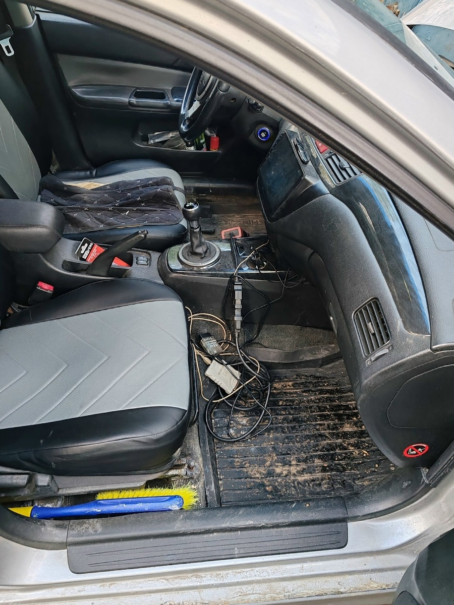 Солон Mitsubishi Lancer 9