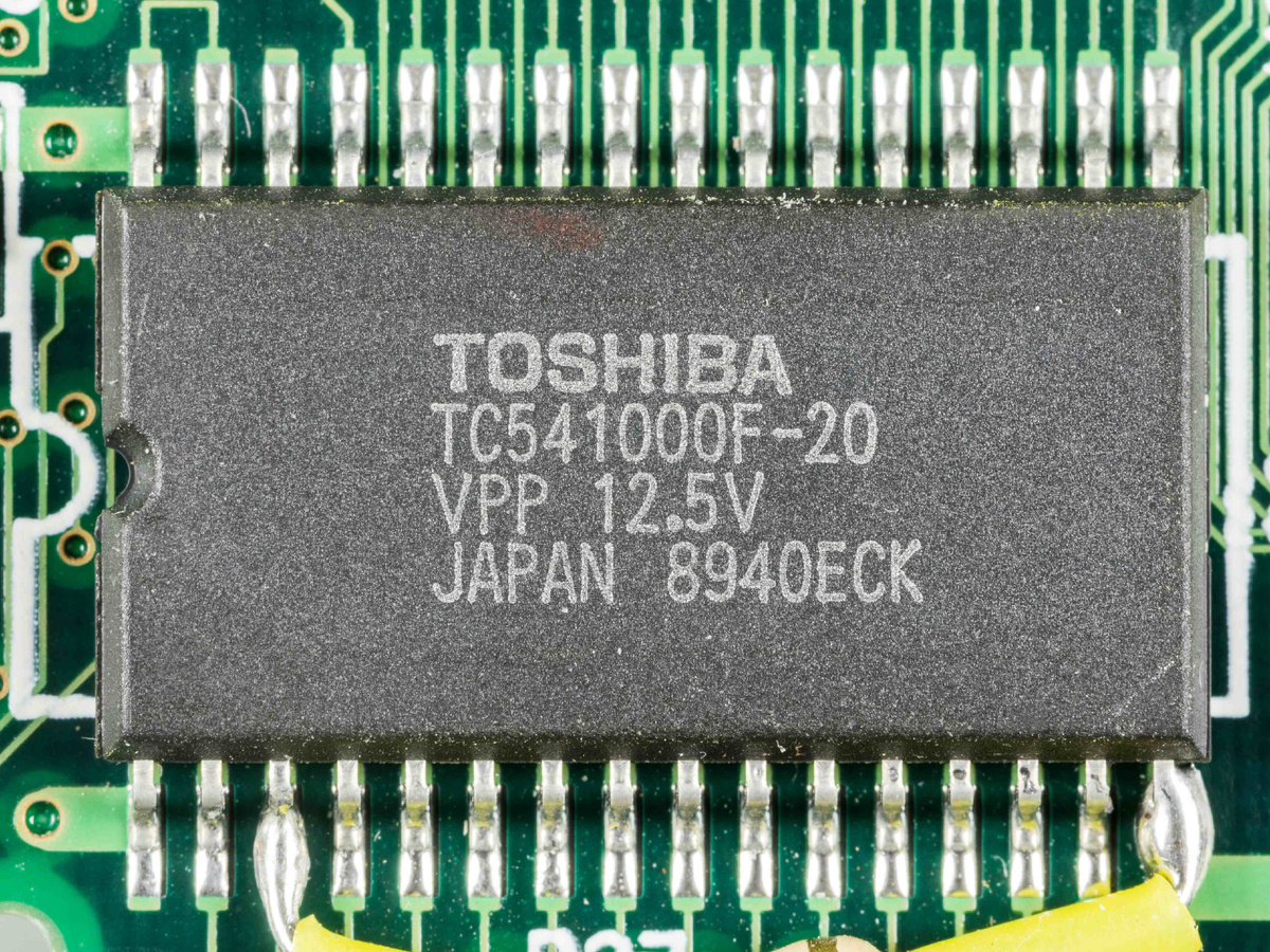 Toshiba: однократно программируемая постоянная память. Материнская плата карманного ПК Atari Portfolio HPC-004. Изображение: © Raimond Spekking, CC BY-SA 4.0, commons.wikimedia.org