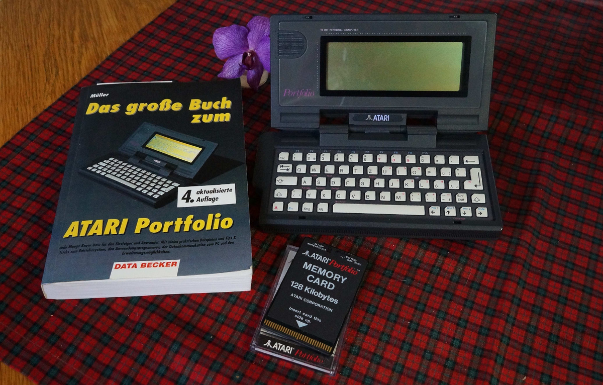 Карманный ПК Atari Portfolio. Изображение: Winfried54, CC BY-SA 3.0, commons.wikimedia.org