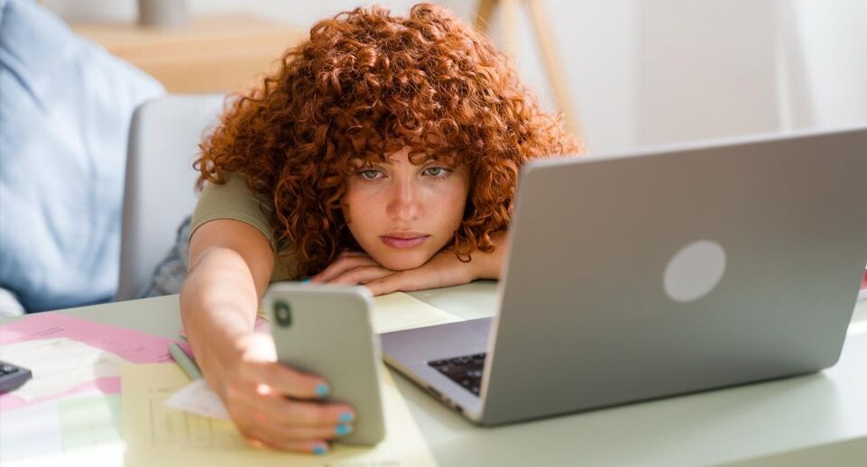    istockphoto.com/PixelVista