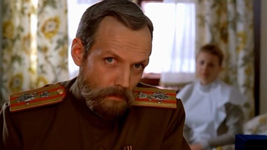 Кадр из фильма «Романовы: Венценосная семья», режиссер Глеб Панфилов, 2000 г.