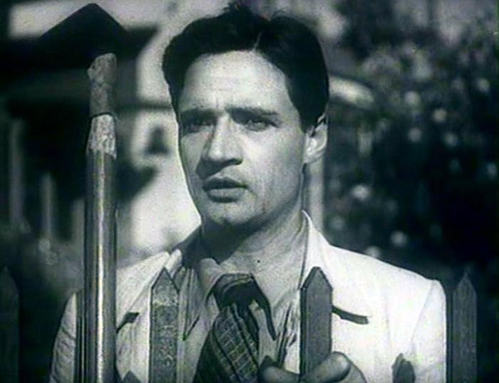 В фильме "Близнецы" (1945)