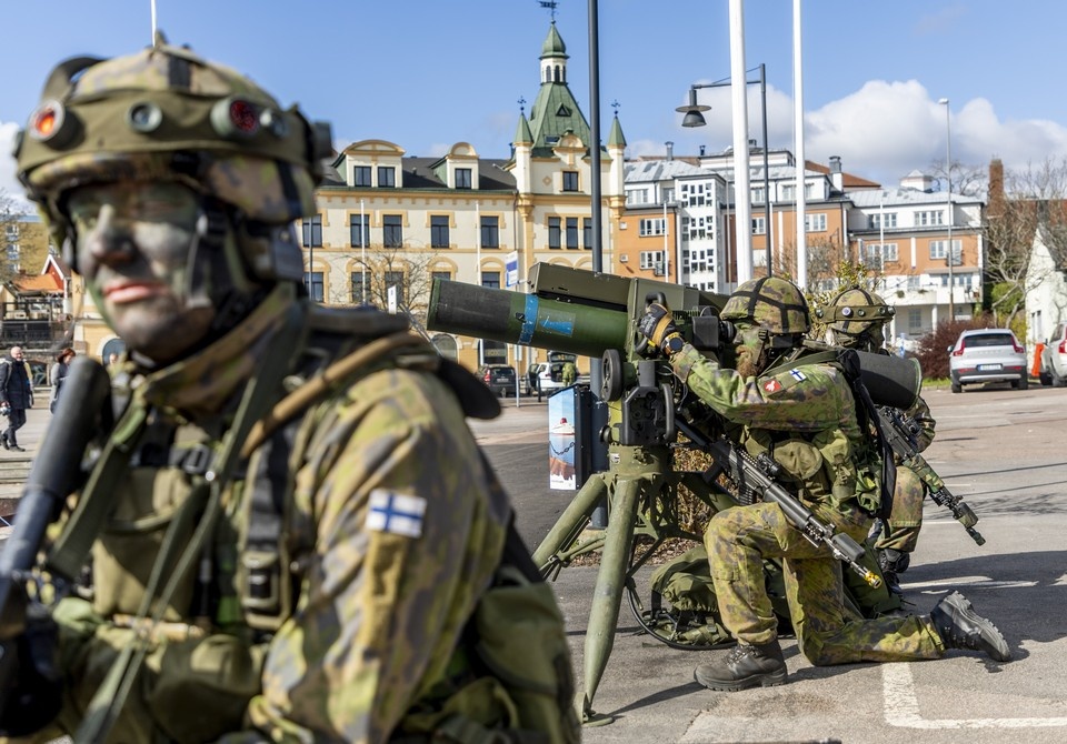    Финским военным разрешат служить в войсках с длинными волосами, но, чтобы они были собраны в прическу. Фото: ADAM IHSE / TT/Keystone Press Agency/Global Look Press