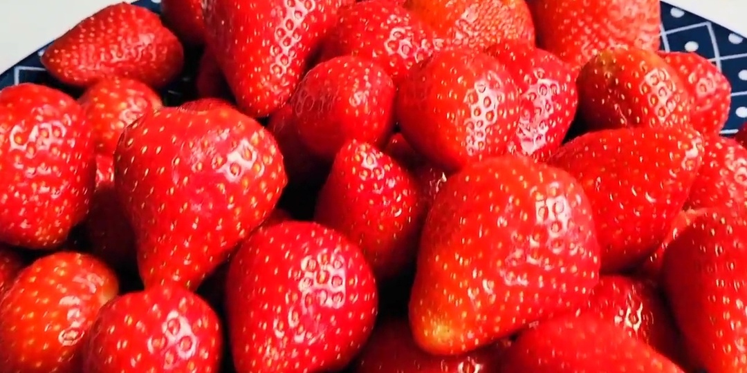 Пятиминутка из клубники - яркий цвет и аромат🍓
