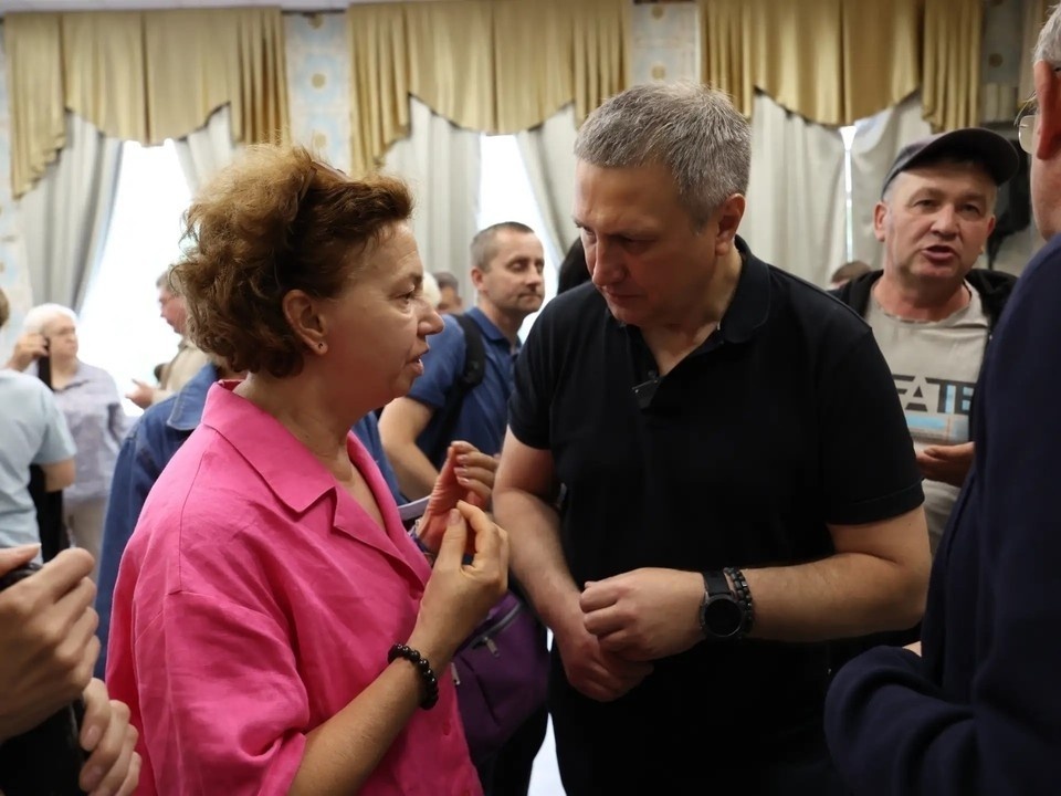    Материальную помощь всем жителям город уже выплачивает. администрация Самары