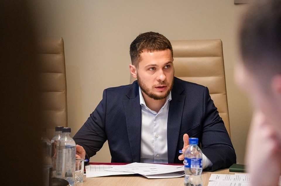    Вице-премьер провел совещание по вопросам инвестиционной деятельности в ДНР. Фото: Макаров