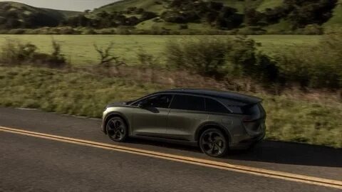 Lucid Gravity 2026: электромобиль, который меняет правила игры