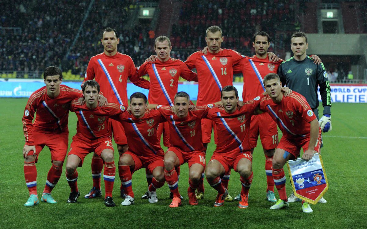    Стартовый состав сборной России на матч с Португалией в 2012 году. Источник фото: РИА Новости