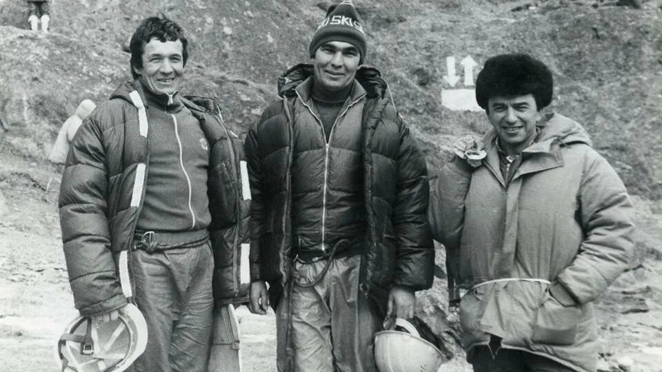 Советская команда ушла на K2 в 1986-м и пропала. До сих пор неизвестно, что случилось в ту ночь