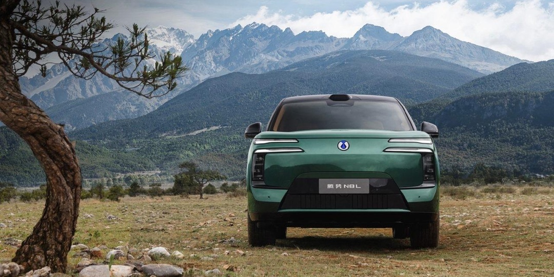 🔥 BYD Denza N8L: 750 сил, 6 мест и зарядка за 9 минут — флагман BYD за ~4,5 млн!
