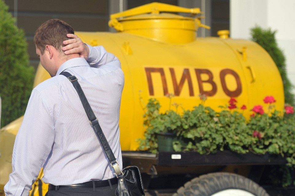    Запрет распространяется на розничную торговлю алкогольными напитками на всей территории республики Евгения ГУСЕВА