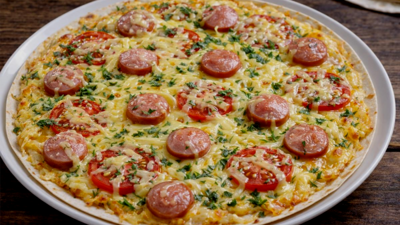 Быстрая пицца из лаваша на сковородке