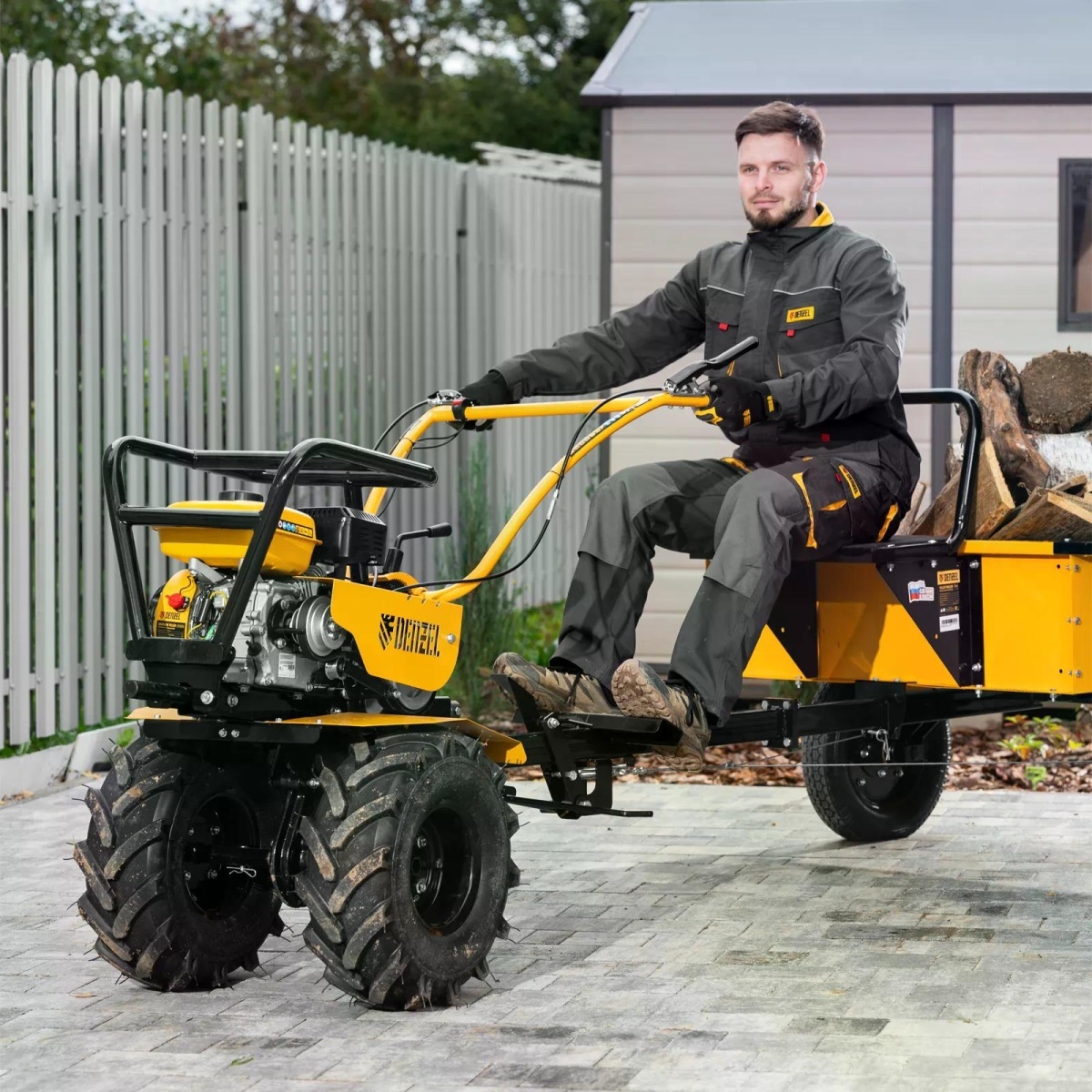 Мотоблок DENZEL DPT-670S-PRO 7 л.с. с ременным сцеплением, двигателем объемом 212 см3 и мощностью 7 л.с., с коробкой передач 6 вперед/2 назад и шкивом отбора мощности, комплектуется 24 фрезами (3х4). Предназначен для выполнения земляных работ: прополки, вспахивания, боронования грунта, перевозки грузов и т.д.