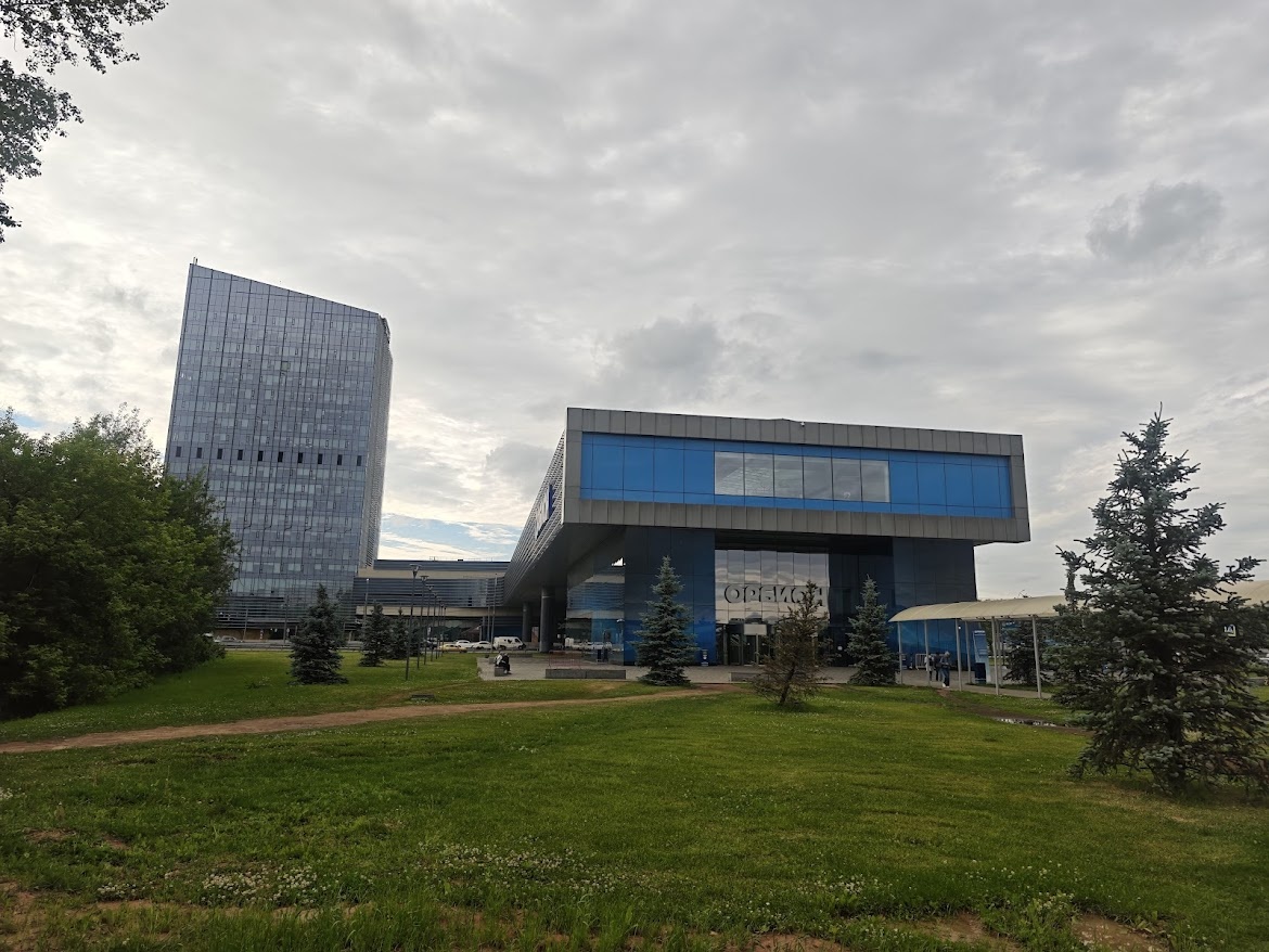 Орбион снаружи