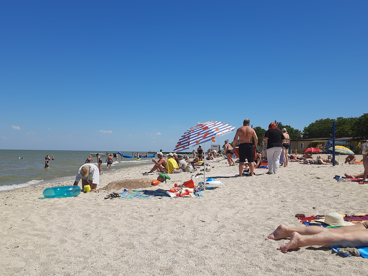 Центральный пляж в Ейске