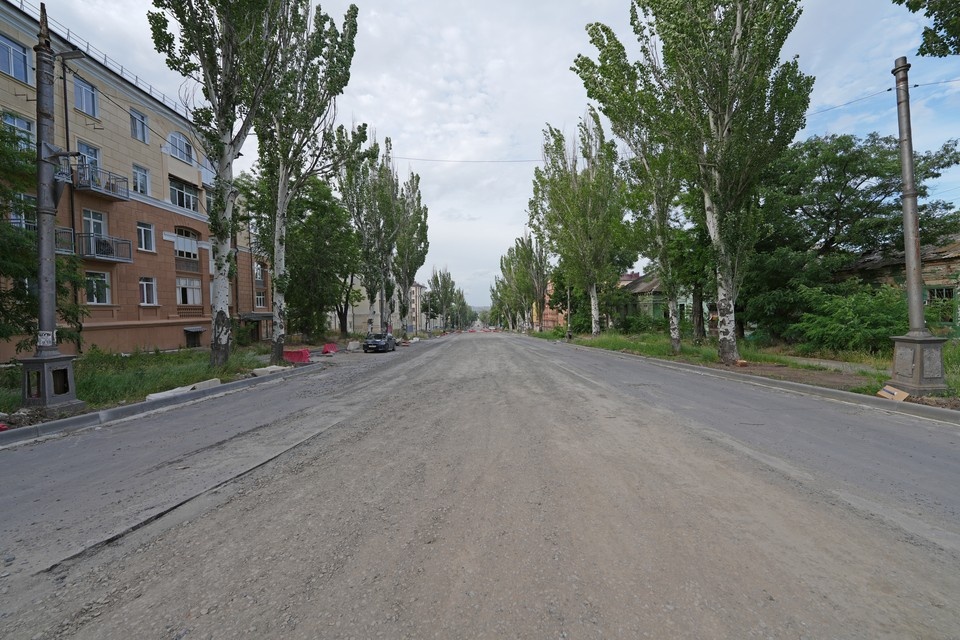    Реконструкция улицы Артема в Мариуполе Александр ИВАНОВ
